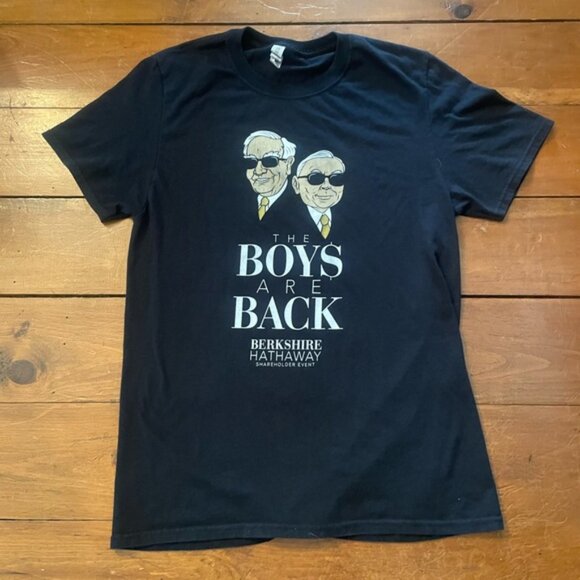 2022 Berkshire Hathaway The Boys are Back T Shirt Men’s Medium - Picture 2 of 5